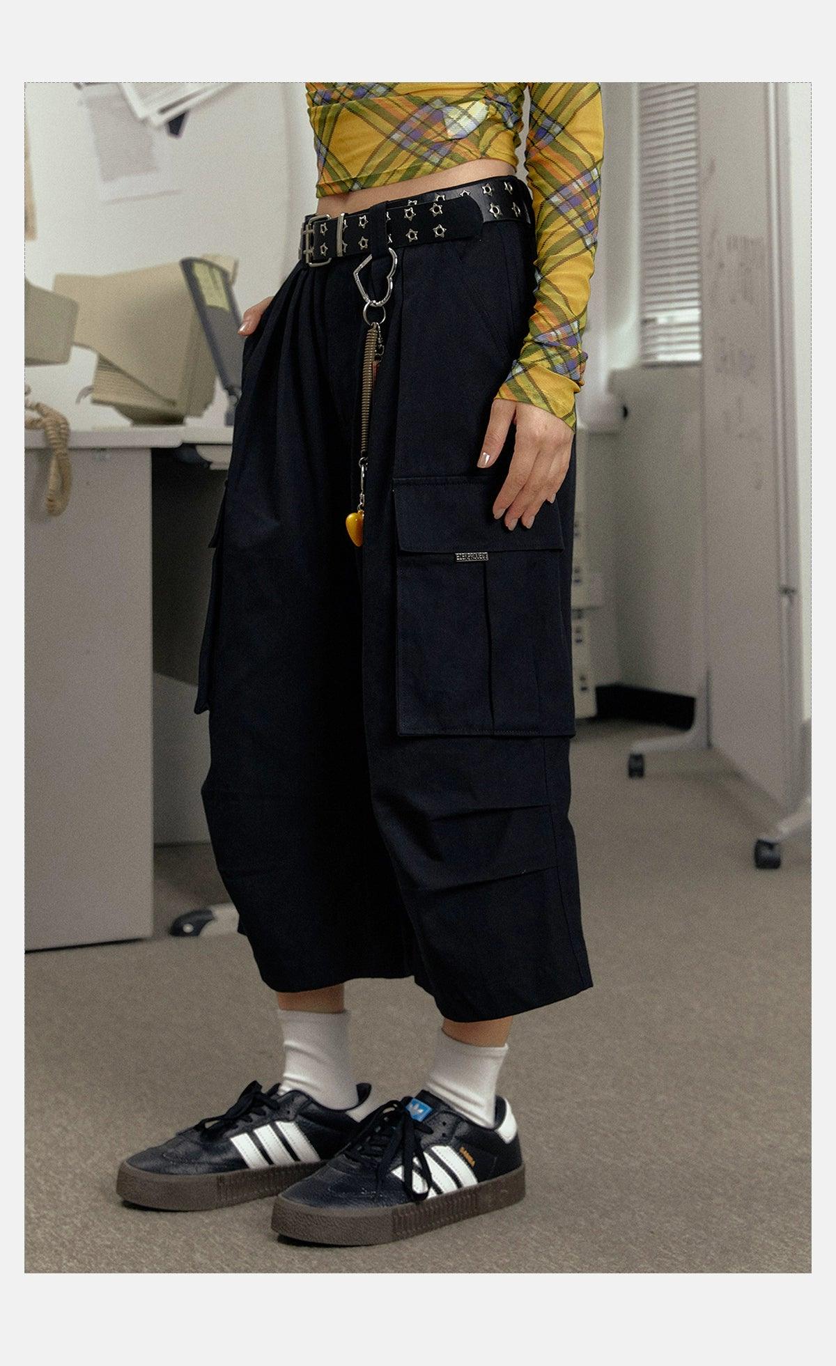 wide leg cargo culottes - high-waisted loose fit cropped pants with multiple pockets